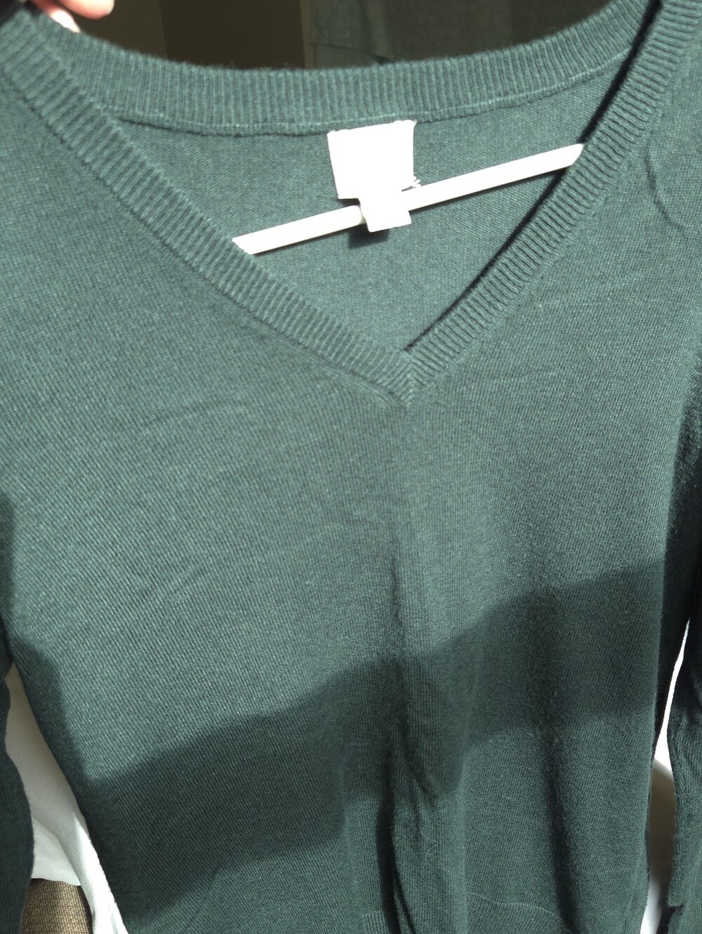 Women's V-Neck Sweater in Forest Green
